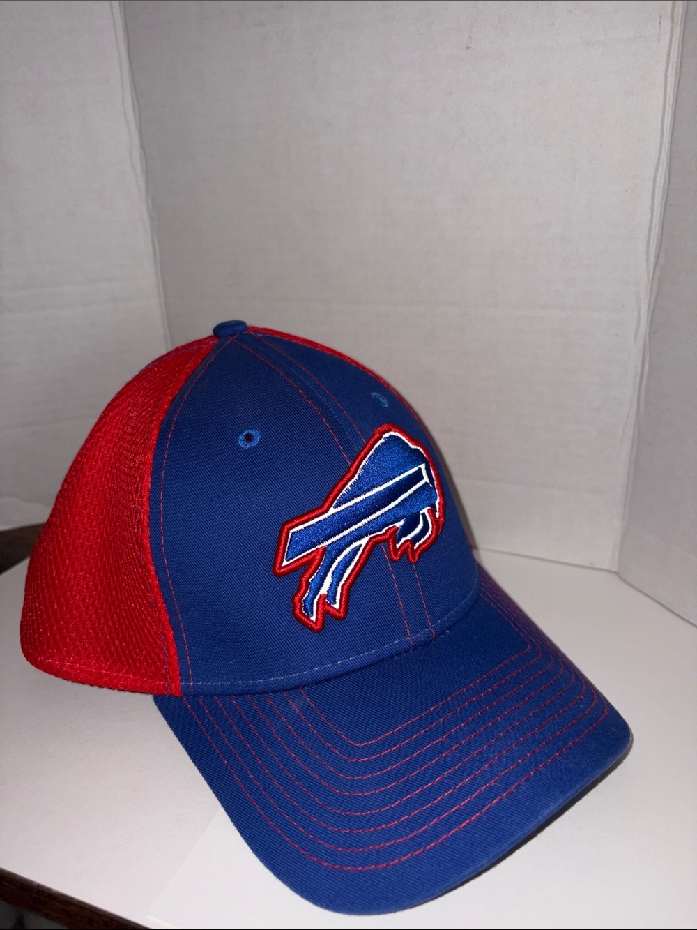 New Era Blue and Red Buffalo Bills Logo adult M/L Cap